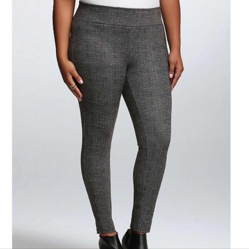 Women's Torrid Slim Fix Technology Size 2 NWT